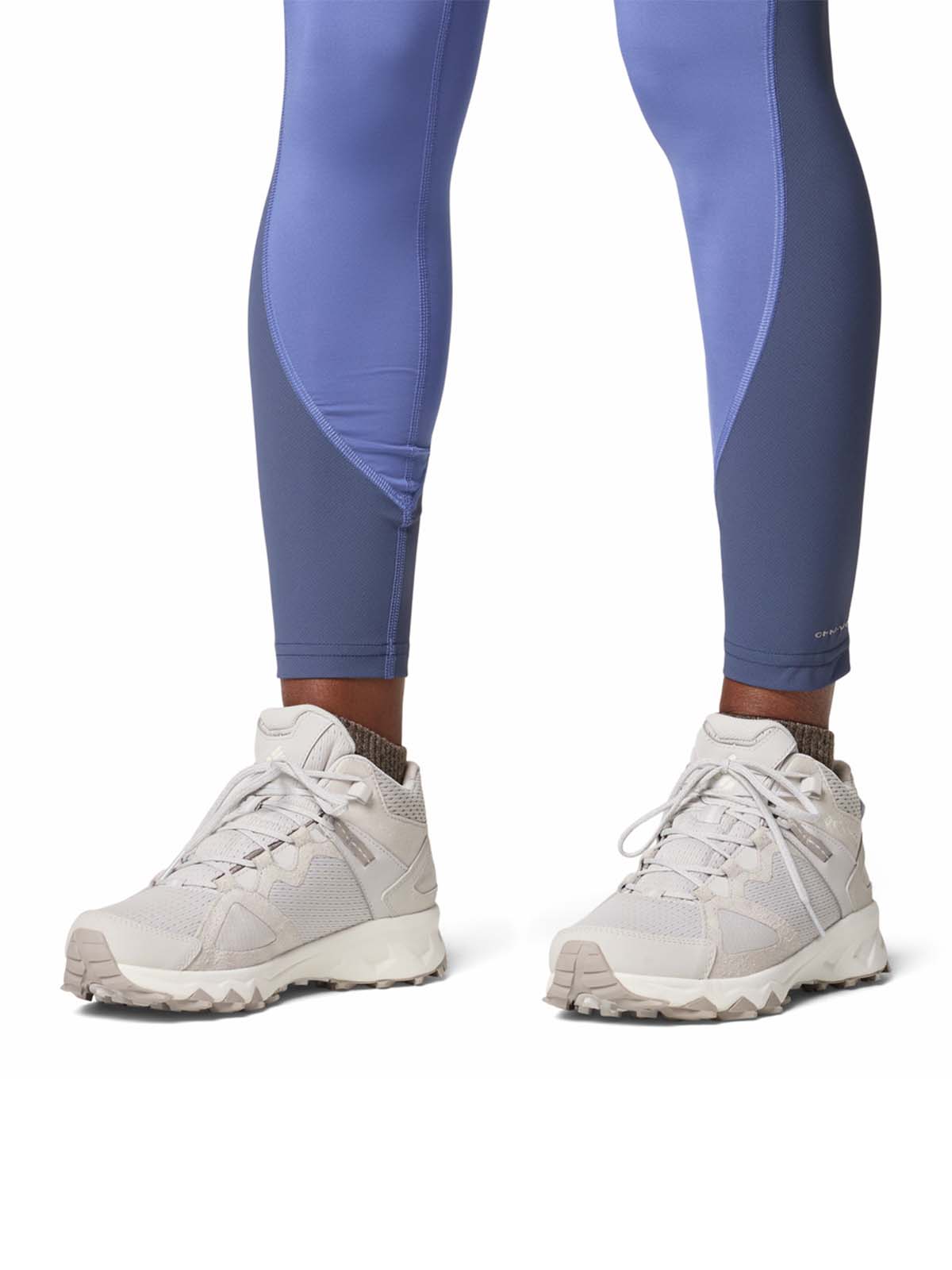Botín Mujer Peakfreak Hera Mid Gris Columbia - Image 10