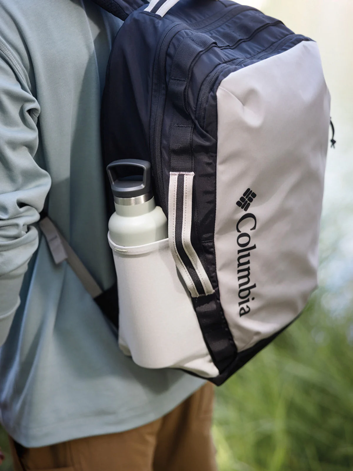Mochila Unisex Landroamer Everyday 28L Gris Columbia - Image 10